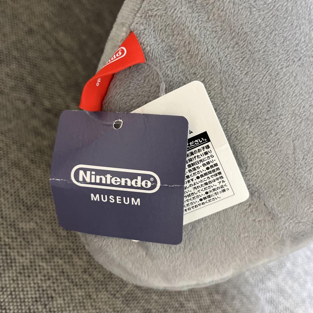 ニンテンドーミュージアム NINTENDO 64 コントローラー クッション