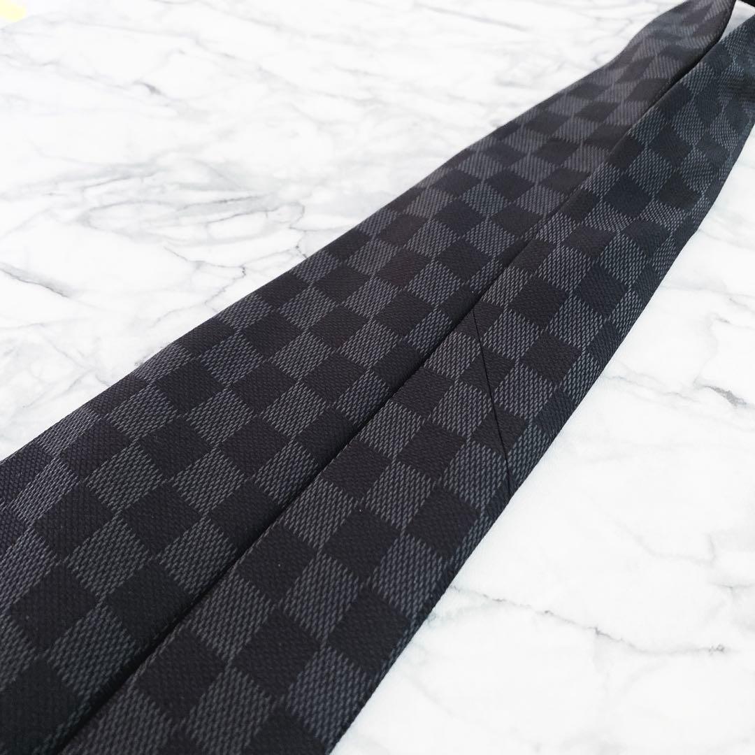✨未使用クラス✨ルイヴィトン　ダミエ　人気色ブラック　ネクタイ