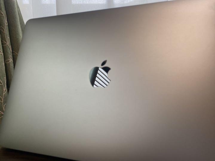 APPLE MacBook Air １３インチ　2018 MRE82J/A