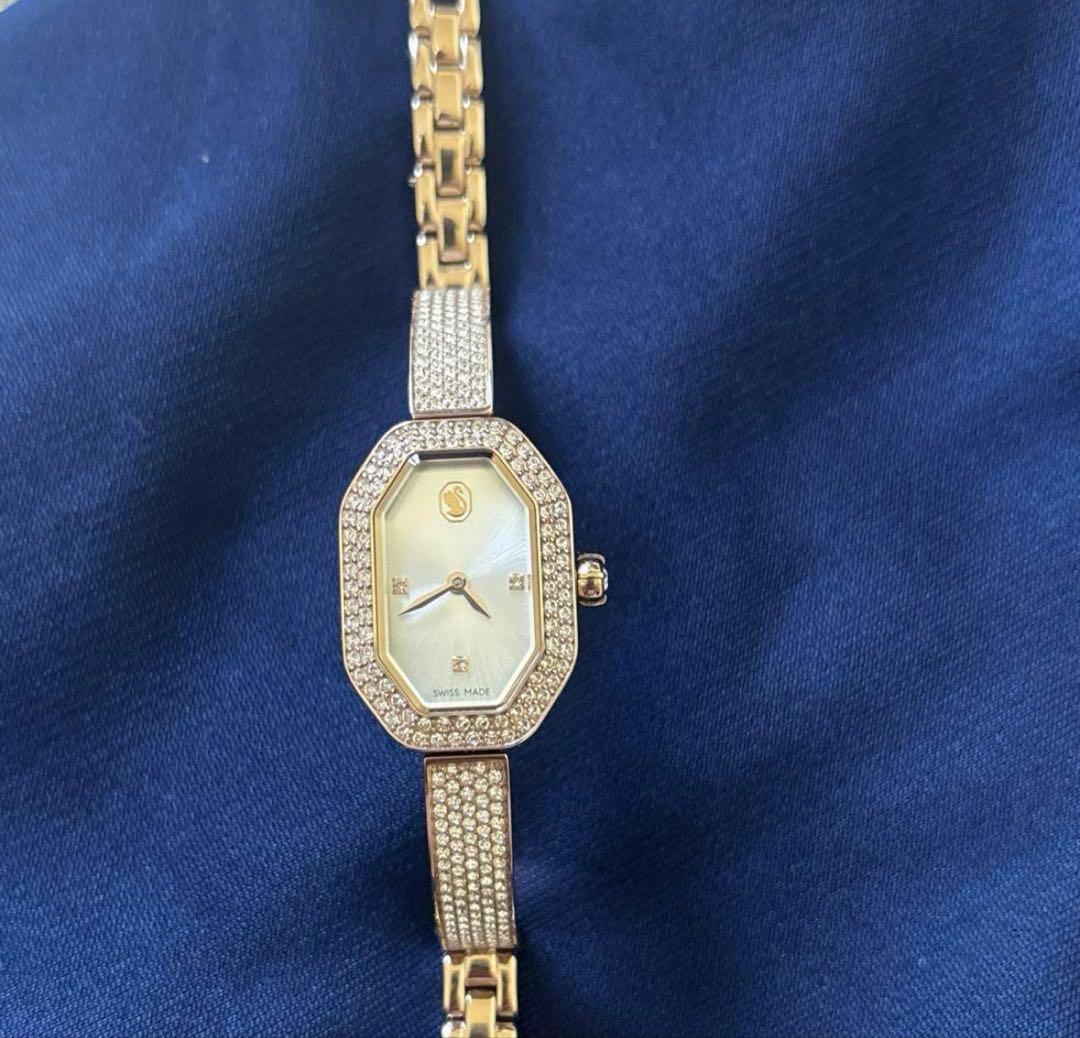 スワロフスキーSWAROVSKI DEXTERA バングルウォッチSwarovski