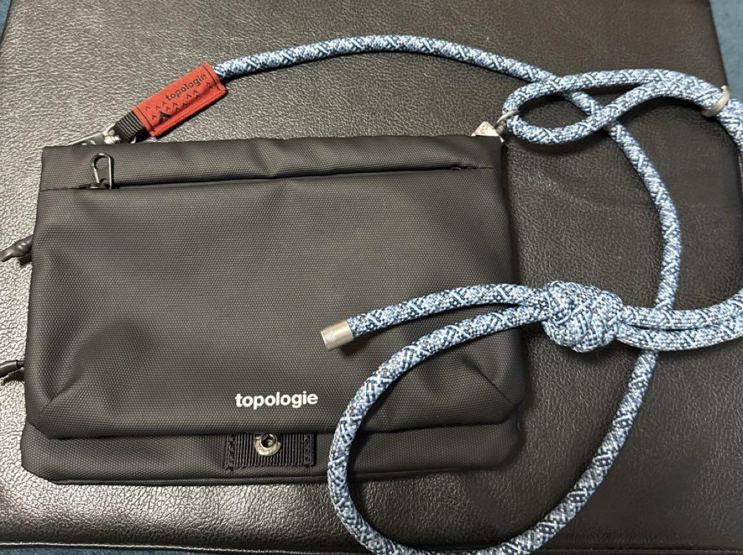 ストラップ付 トポロジー Flat Sacoche Small