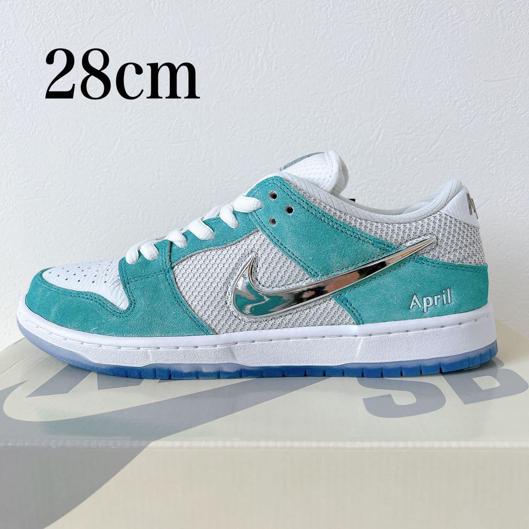 NIKE エイプリルスケートボード ナイキ SB ダンク ロー プロ QS