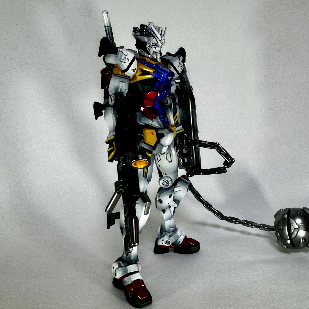 白いガンダム カラー HG 赤いガンダム 塗装済み 完成品 ガンプラ