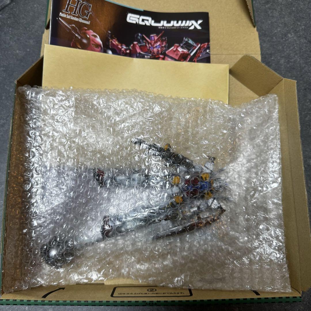 白いガンダム カラー HG 赤いガンダム 塗装済み 完成品 ガンプラ