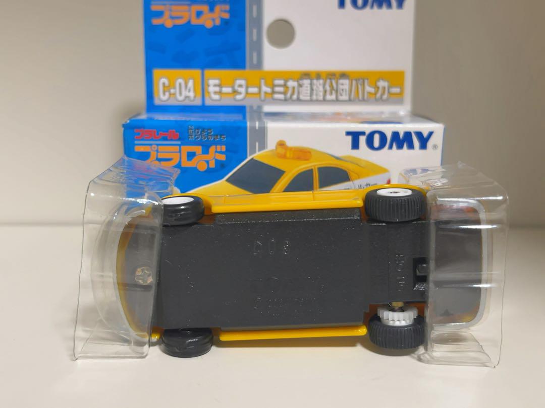 【新品未使用】プラロード 中国製 モータートミカ 道路公団 パトカー 新品未使用】プラロード 中国製 モータートミカ 道路公団
