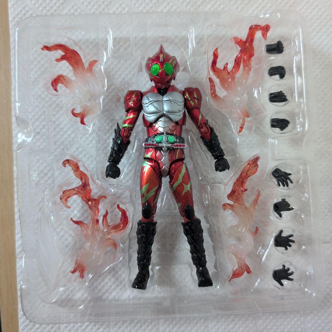 S.H.フィギュアーツ 仮面ライダーアマゾンアルファ Amazon限定ver.
