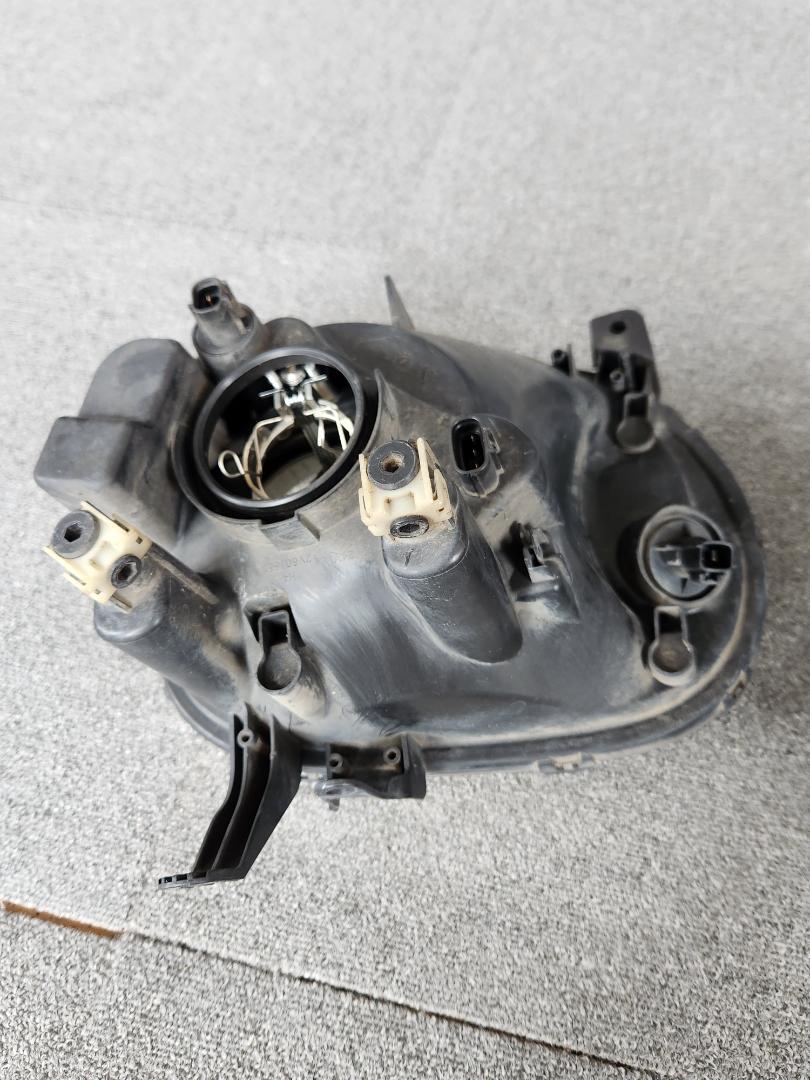 ⑤スズキ　アルトラパン　HE22S　ヘッドライトセット