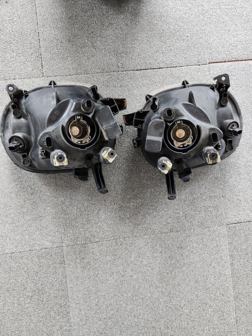 ⑤スズキ　アルトラパン　HE22S　ヘッドライトセット