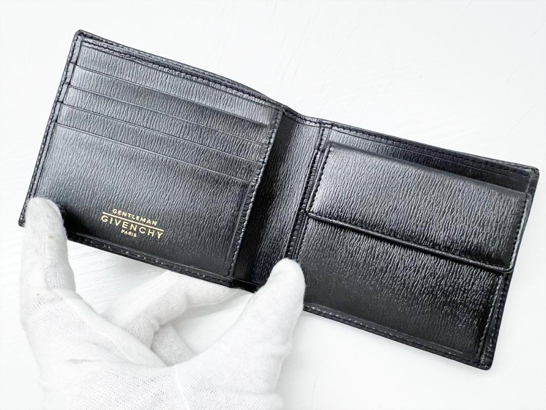 美品　 ジバンシィ　ロゴ　型押し　二つ折り財布　 小銭入れあり　黒　オールド