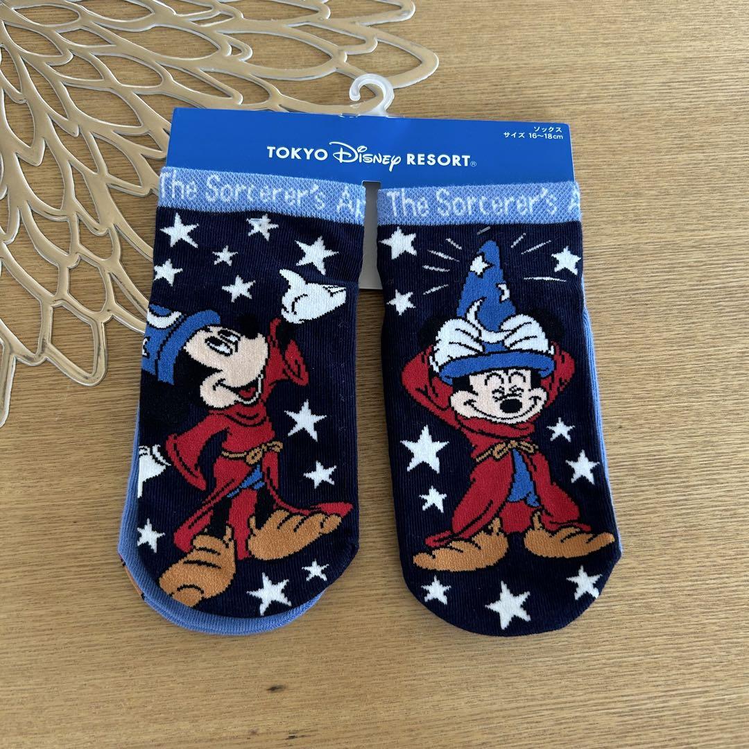 美品】東京ディズニーリゾート ミッキー靴下 - メルカリ