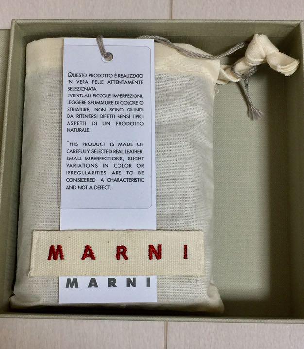 お得格安 MARNI サフィアーノカーフスキンバイフォールドウォレット 超美品 vkIL6-m17277700286 超激得人気