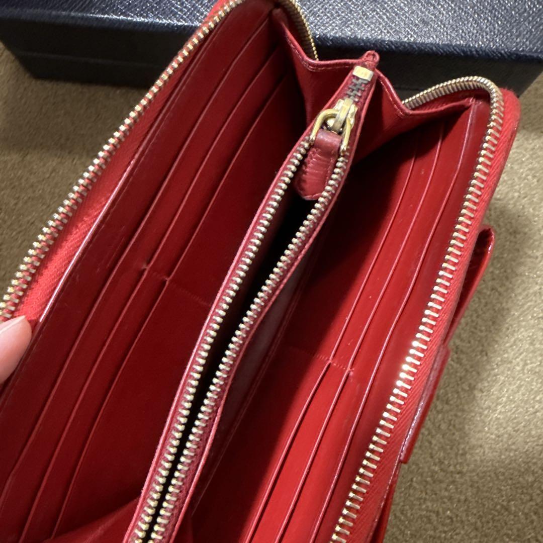 本日限定値下げ　プラダ　リボン　長財布　SAFFIANO