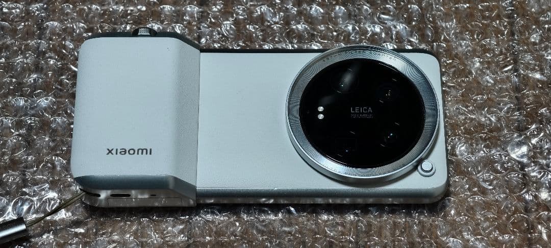 【極美品】Xiaomi 14 Ultra 16GB + 1TB Kit付き