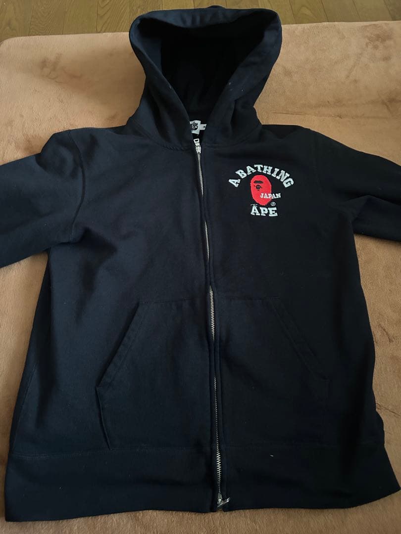 100％高品質で激安通販！ A BATHING APE ブラックパーカー MサイズM・A BATHING APE 新作入荷! 