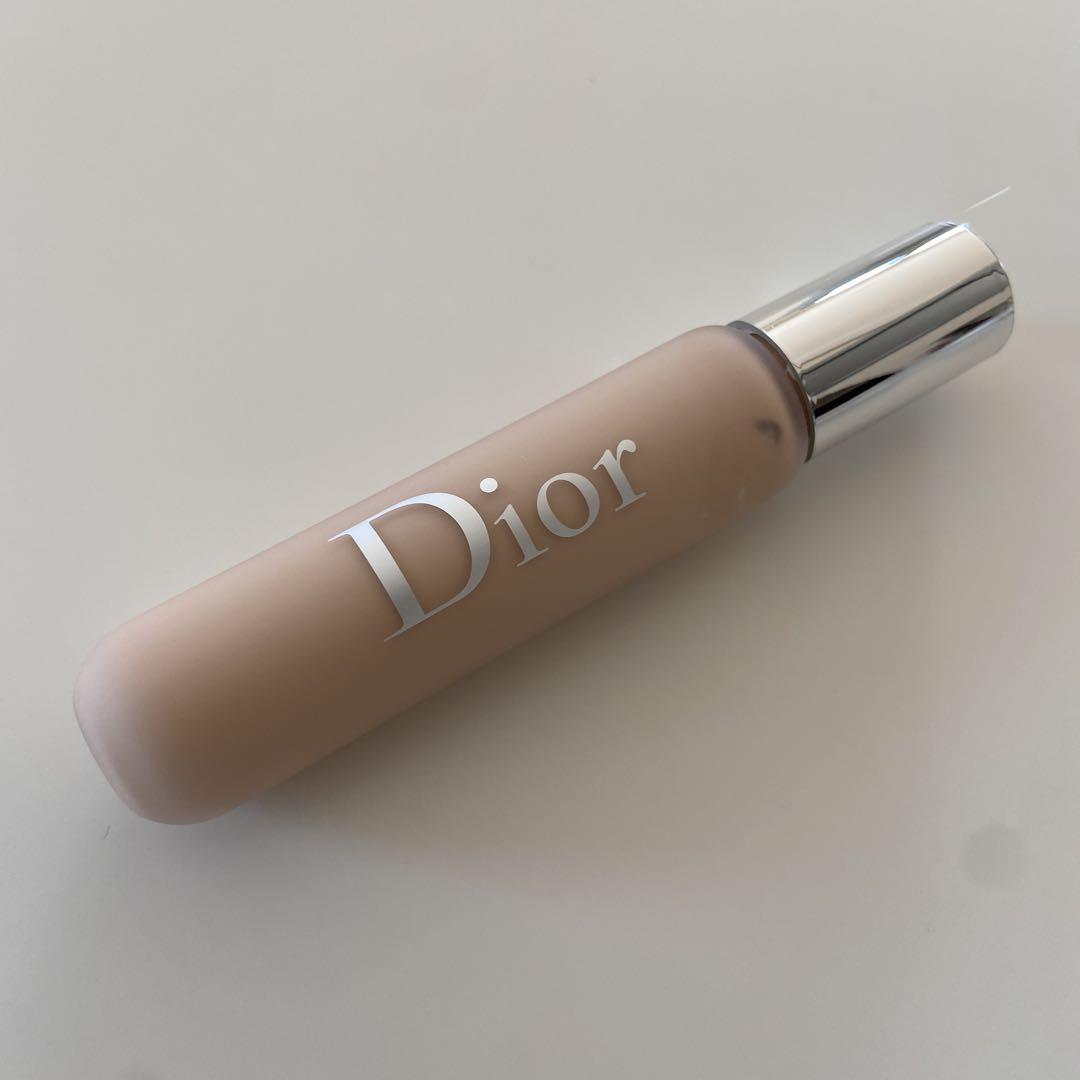 1N Dior バックステージ フラッシュ パーフェクター コンシーラー