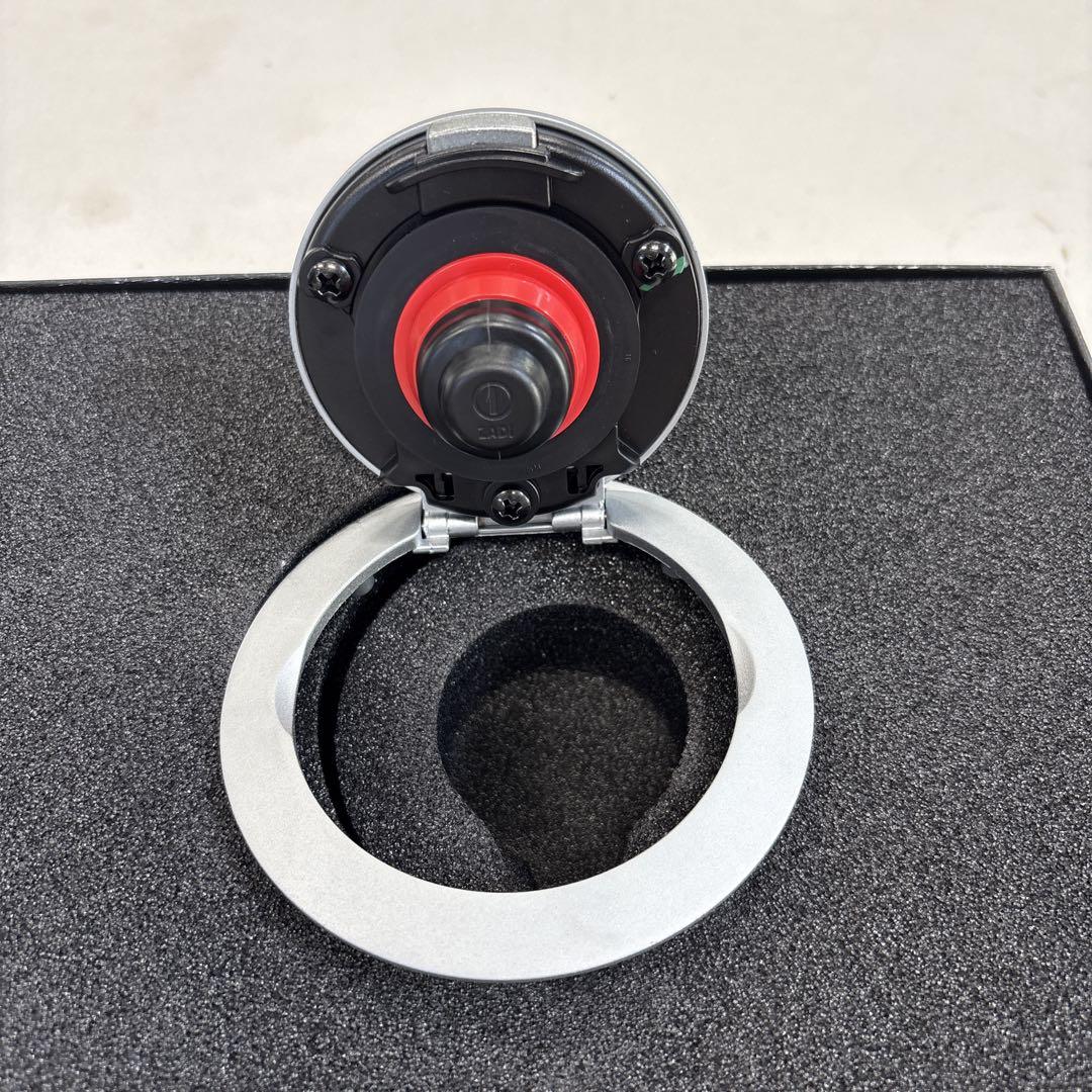 ducatiストファイV4S燃料タンク純正蓋
