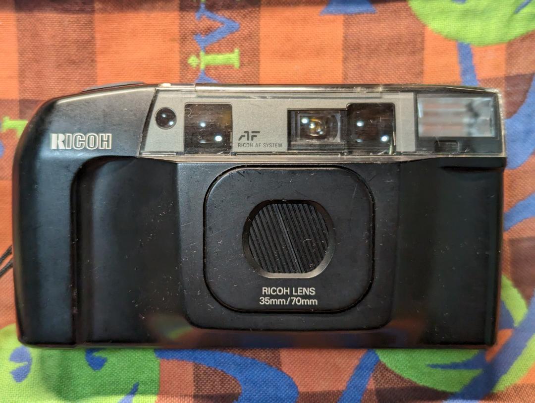RICOH RT-550 DATE コンパクトフィルムカメラ ジャンク