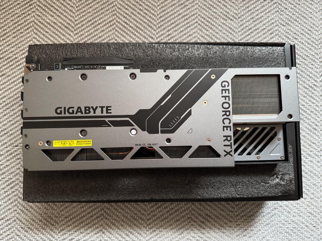 グラフィックボード・グラボ・ビデオカード GIGABYTE 4070 Ti SUPER WINDFORCE MAX OC