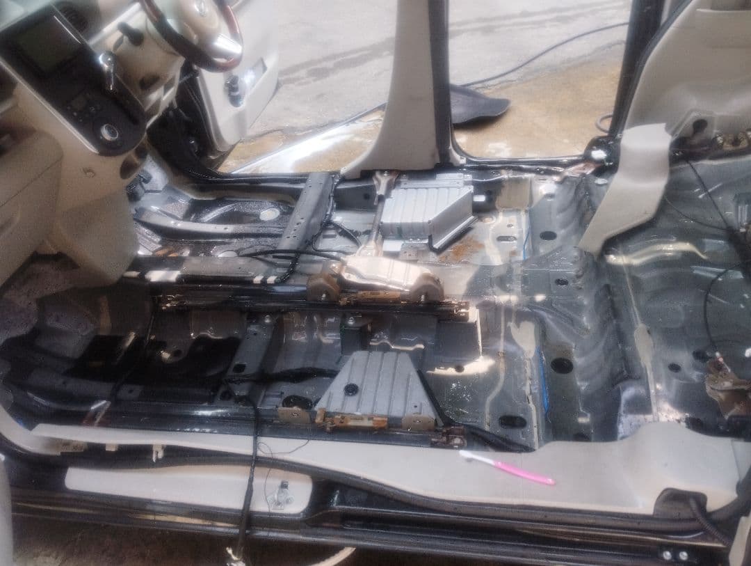 タント　車検9年8月　パワースライドドア　ナビ　不具合無し