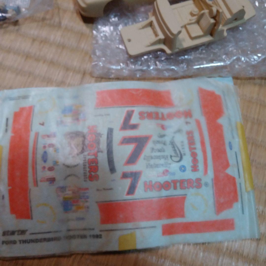 starter 1/43Ford Thunderbird 1992 キット starter 1/43Ford Thunderbird 1992 キット