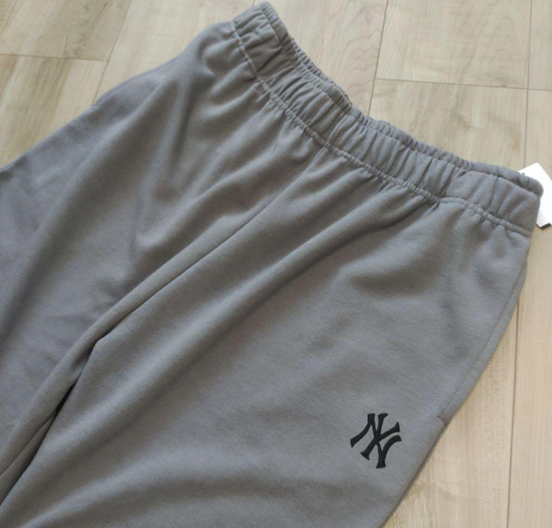 かおり ヤンキース　パーカー　スエットパンツ　セットアップ　Ｌサイズ