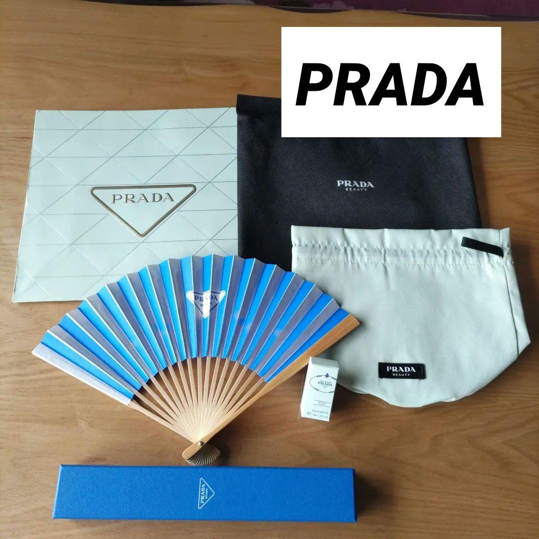 PRADA プラダ ノベルティ 扇子 巾着ポーチ 香水 ショッパー 小物 PRADA プラダ ノベルティ 扇子 巾着ポーチ 香水 ショッパー 小物