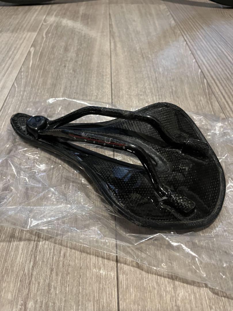 TNI サドル LiteFly Carbon Saddle ブラック