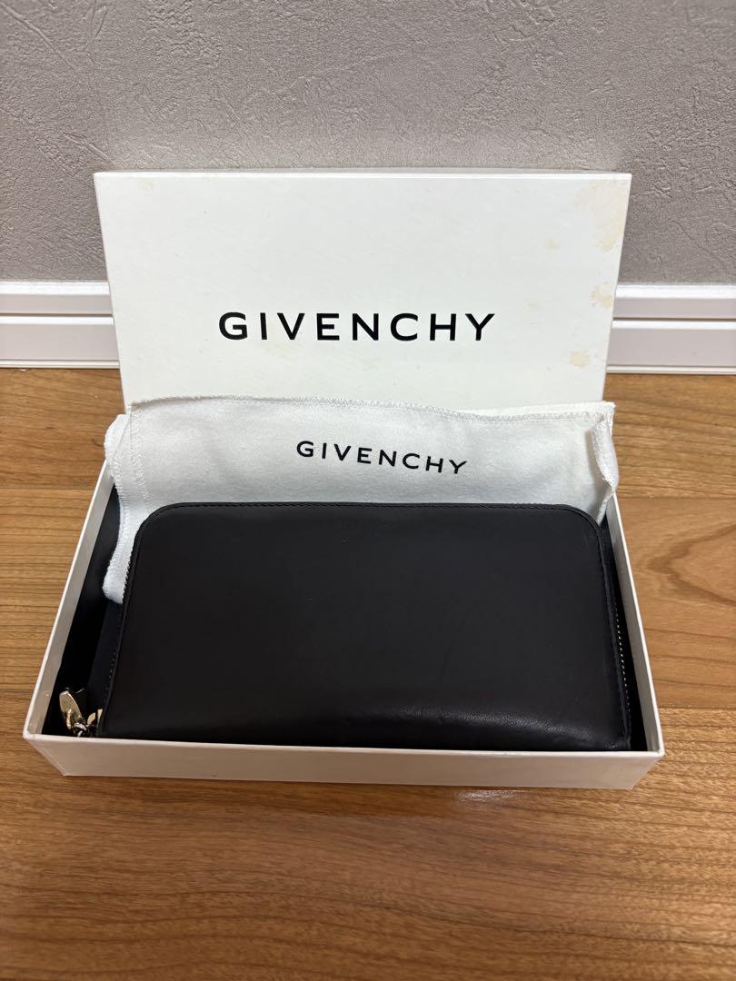 GIVENCHY ブラック 財布　ジバンシー