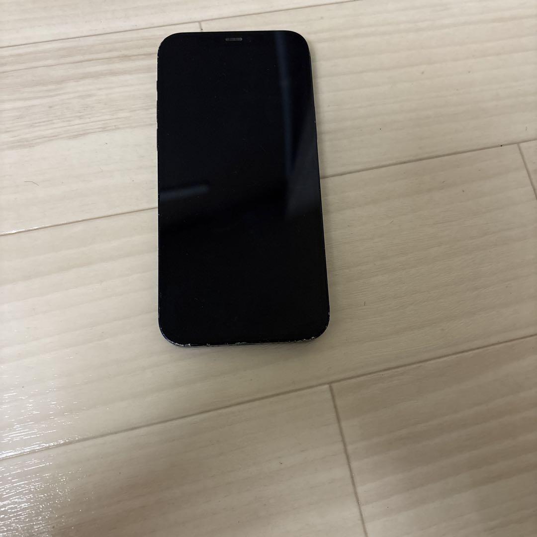 Apple iPhone 12 ブラック