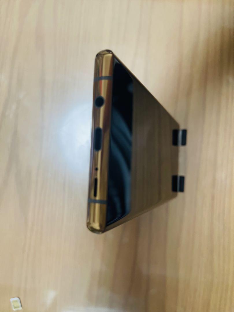 W76 docomo simロック解除済arrows NX9 F-52A