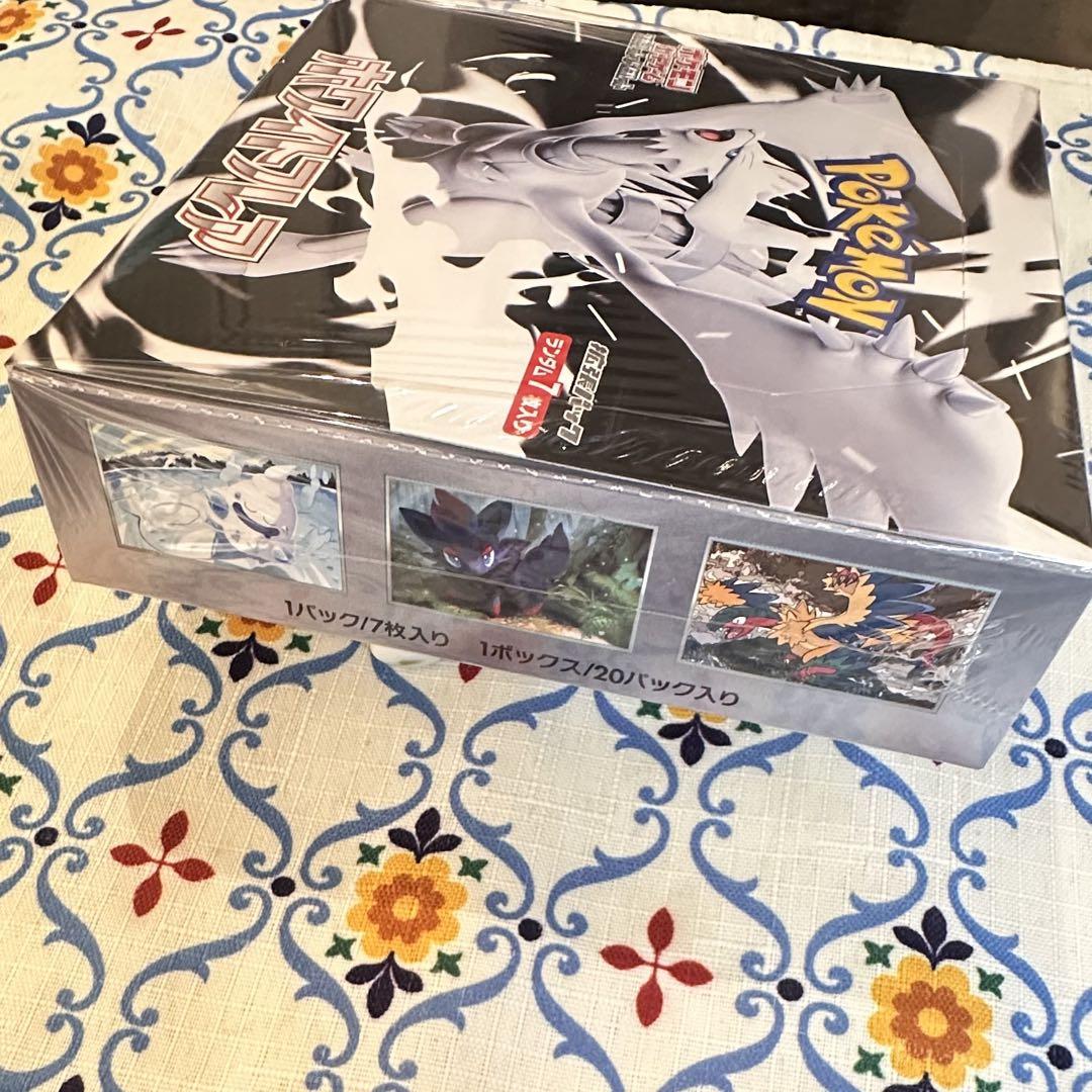 シュリンク付き　ポケモンカード　ホワイトフレア SV11W 1BOX