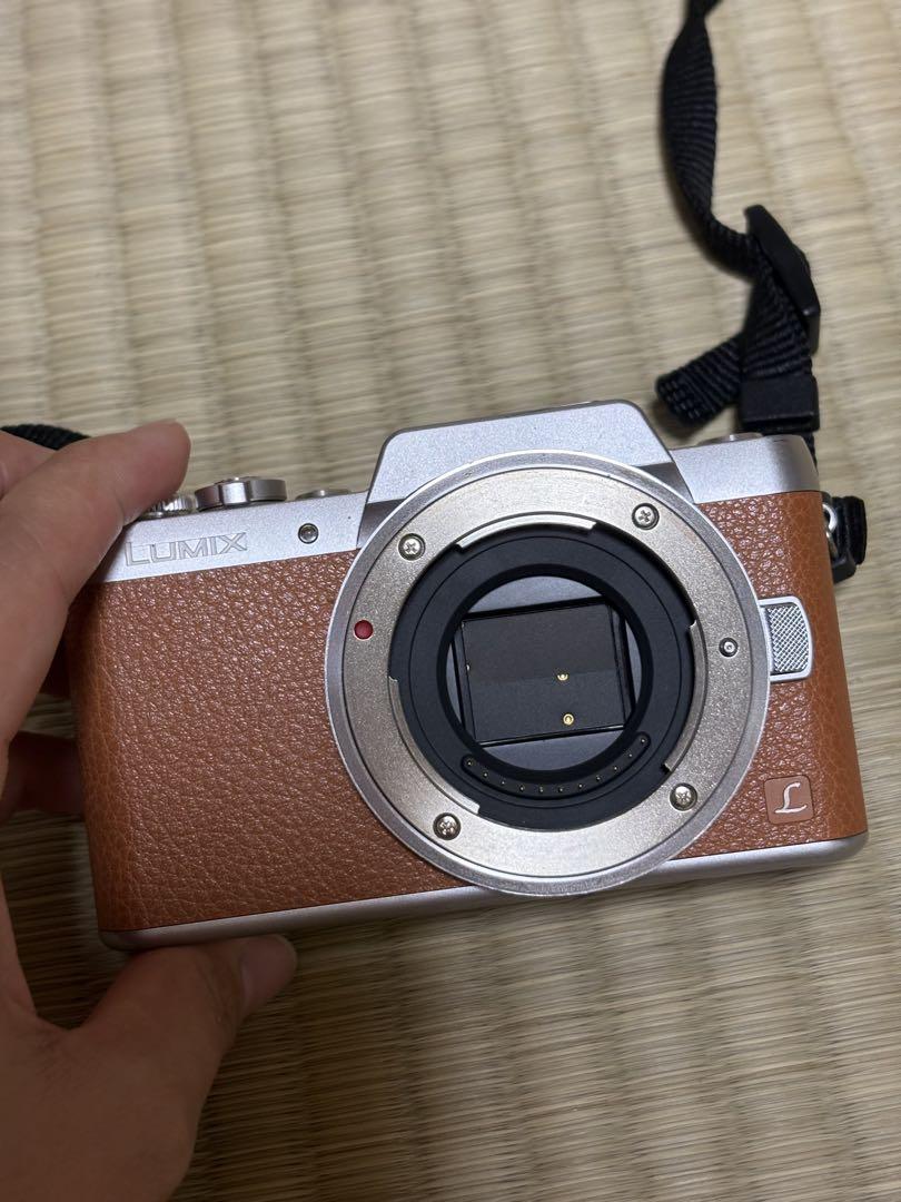 LUMIX DMC-GF7W ダブルズームレンズキット ブラウン レンズ2本