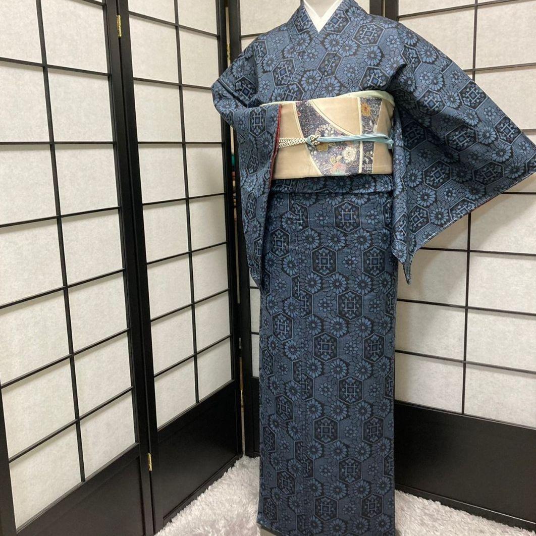 4194］紬 亀甲に井桁絣 菊 しつけ付 正絹 着物 袷 culto.pro