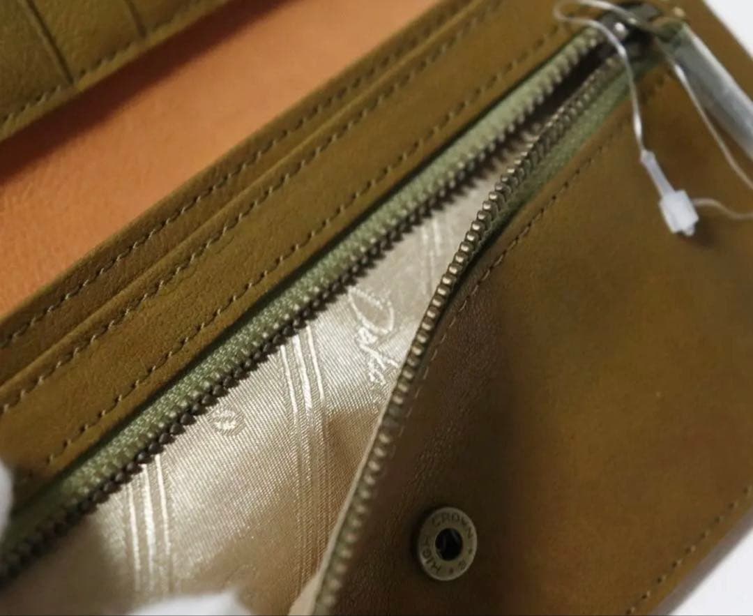 「ダコタ」新品【ピアッタ】ポケット多数 本革 かぶせ式長財布 ウォレット