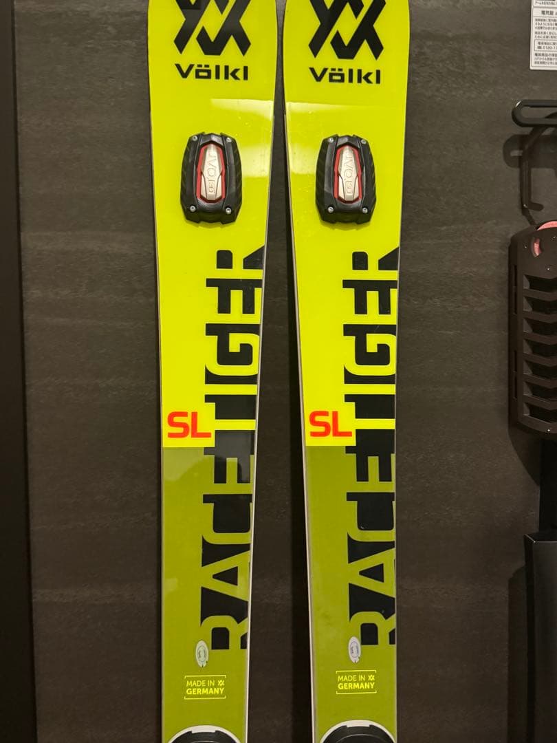 Völkl Racetiger SL 165 ワールドカップ スキー 2025 Volkl Racetiger WC FIS SL Skis – Race Place