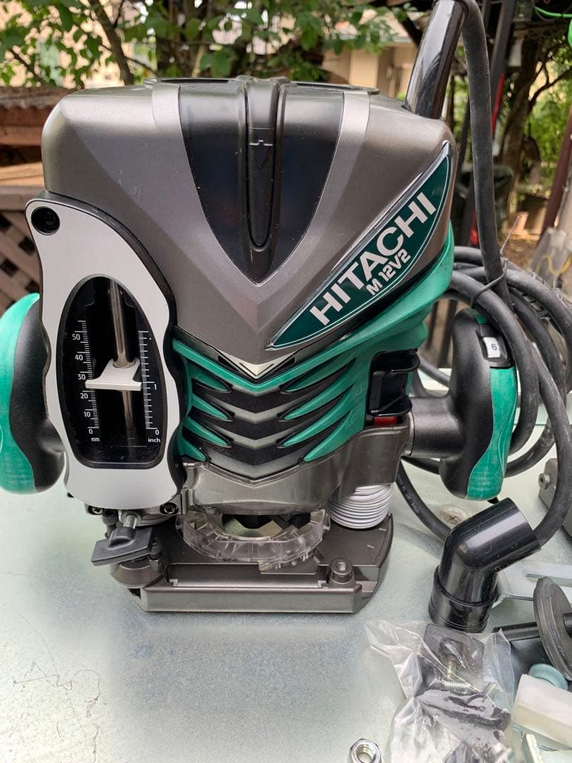 魅力的な価格 日立ルーターM12SA2、ルーターベンチ 工具/メンテナンス