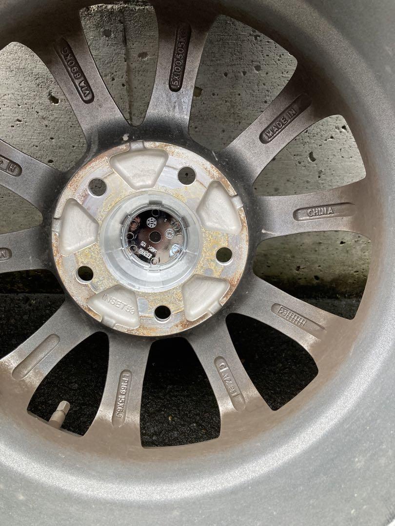 スタッドレスタイヤ 195/65R15 2023年製　値下げ可能