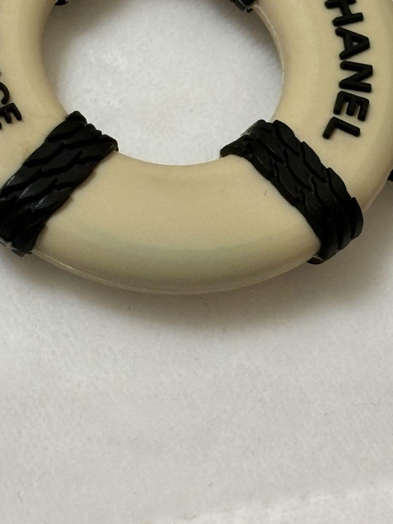 CHANEL ノベルティ浮き輪チャーム - メルカリ