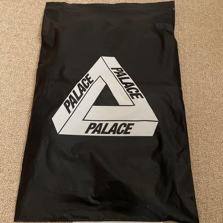 PALACE SKATEBOARDS RELAX TRACK TOP BLACK