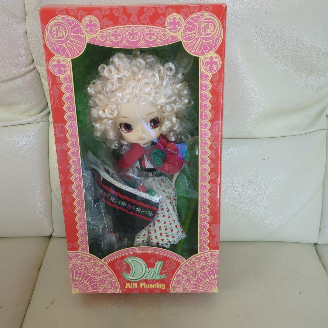 DAL JUN Planning 人形 カーリーヘア