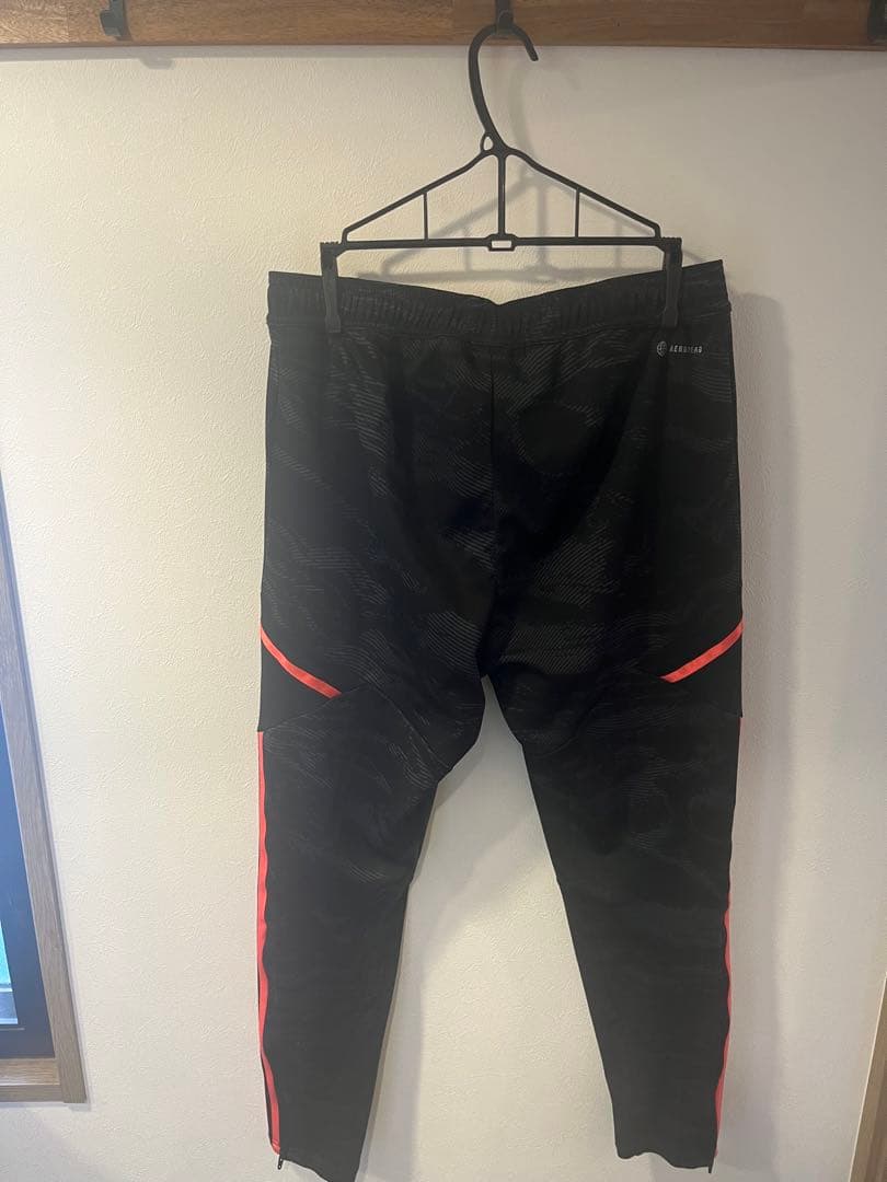 【最終大幅値下げ】アーセナル　トレーニングウェア　トレーニングパンツ　セット