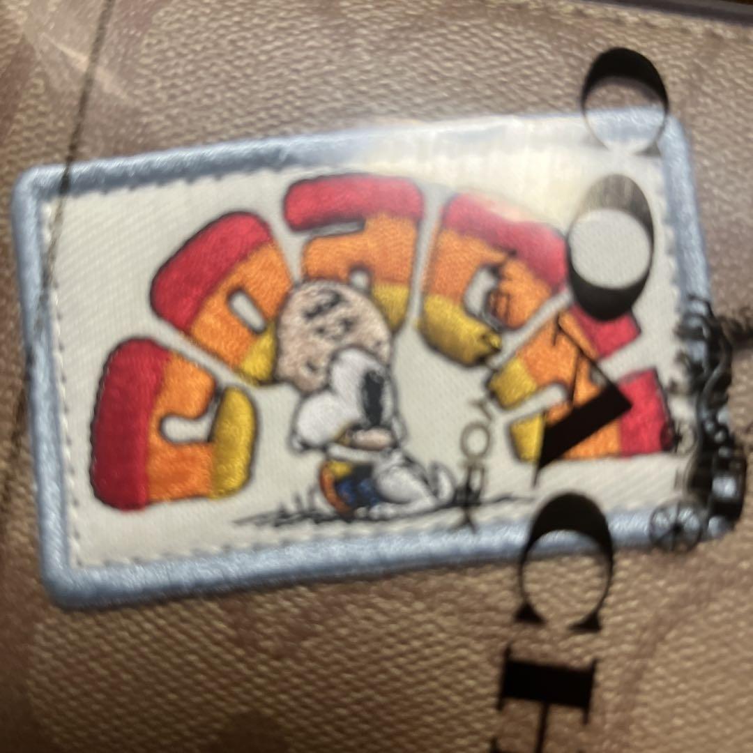 たーくんcoach スヌーピー 長財布