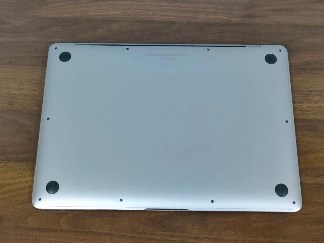 MacBook Air M1 256G 13インチ 2020 A2