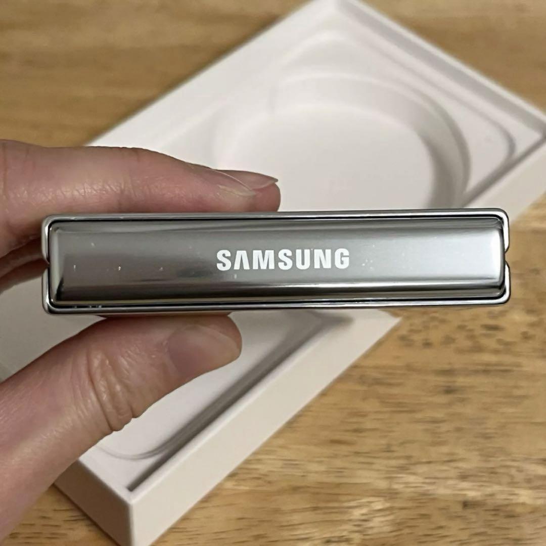 【超美品】Android Galaxy Flip 5｜256gb｜SIMフリー