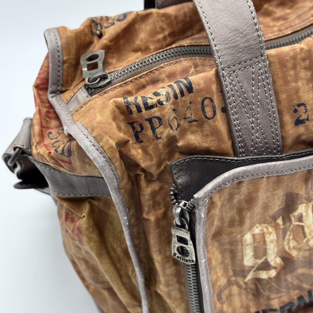 美品 galliano ガリアーノ 2way ボストンバッグ ニュースペーパー