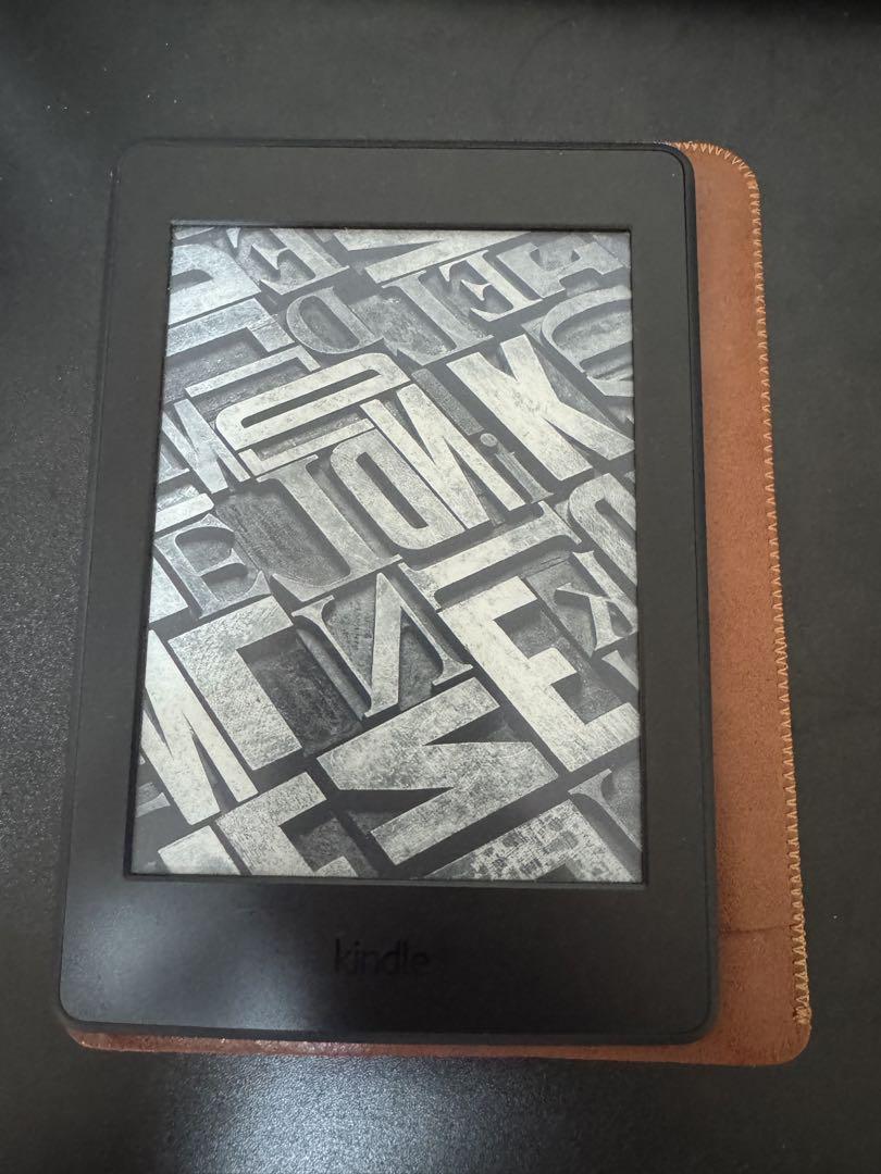 ケース付き　Kindle paperwhite 第7世代　32GB 漫画モデル