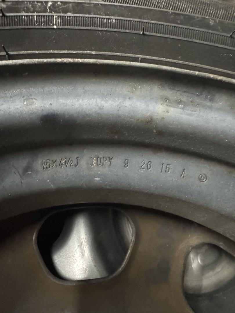 ハスラー純正　165/60R15 タイヤホイールセット
