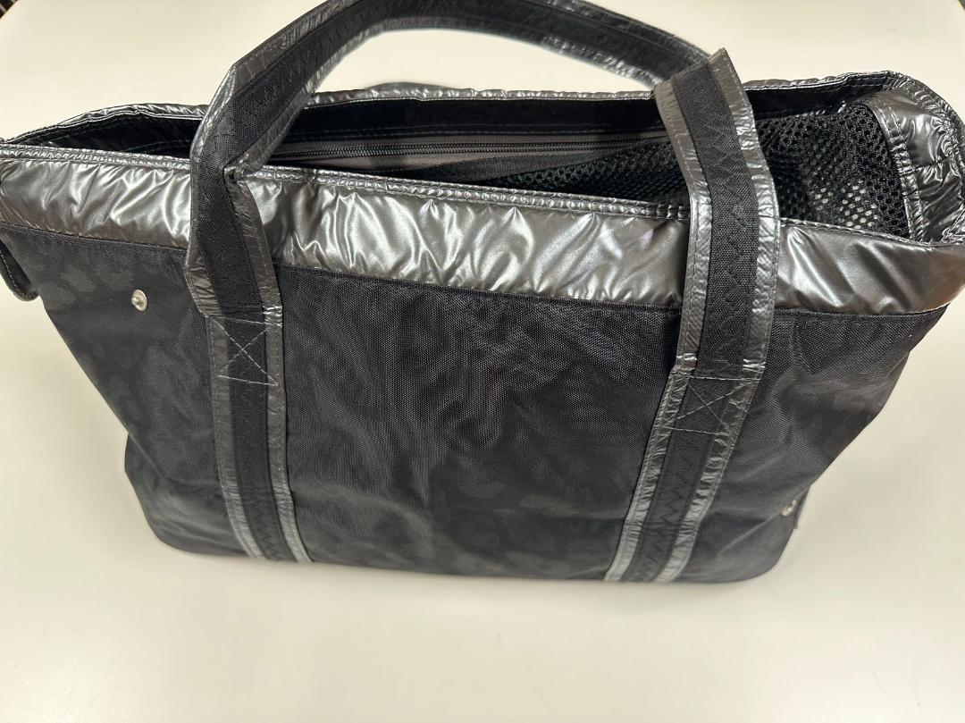 Zu＆Lu　Karen ブラック　小型犬用キャリーバッグ　飛び出し防止　完全密閉