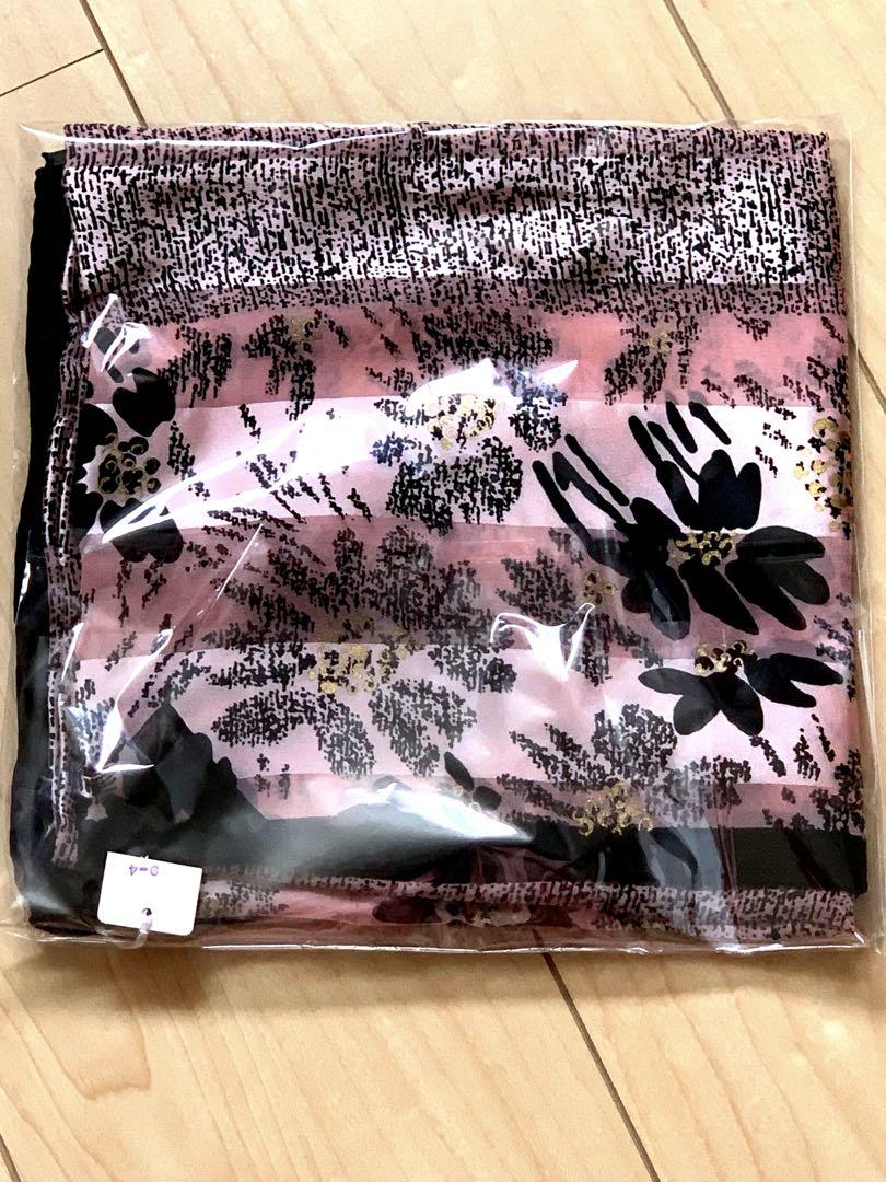 【新品タグ付き】 Christian Dior ピンク花柄 スカーフ 87×87 新品タグ付き】 Christian Dior ピンク花柄 スカーフ 87×87