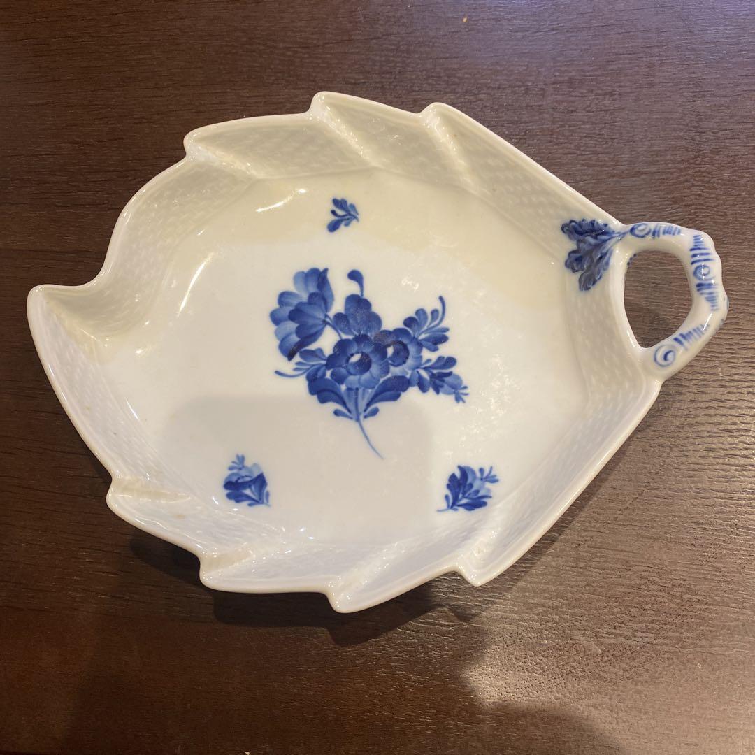 ロイヤルコペンハーゲンブルーフラワーリーフディッシュ花柄ブルー